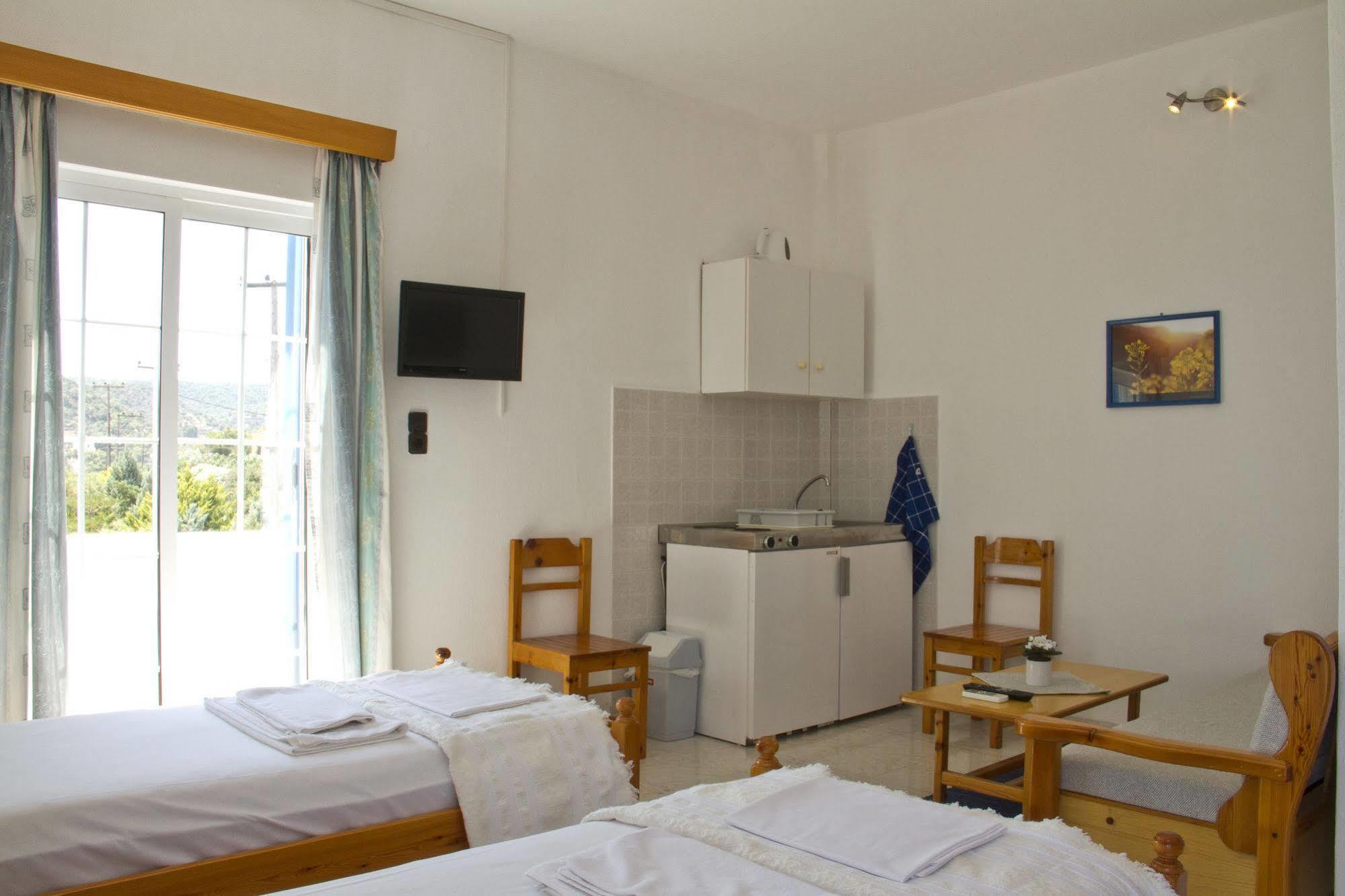 Blue Dolphin Studios And Apartment Vagia (Aegina) Exterior foto